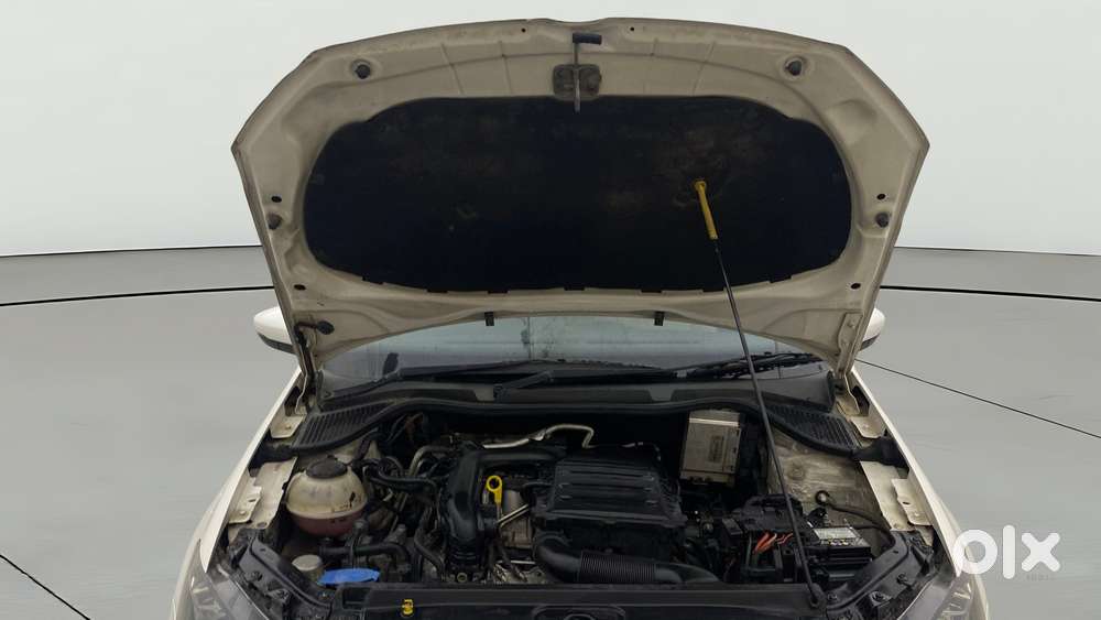 Volkswagen Vento 1.0 Highline Plus At, 2020, Petrol