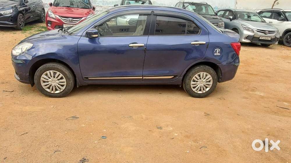 Maruti Suzuki Swift Dzire 1.3 Vxi, 2023, Petrol