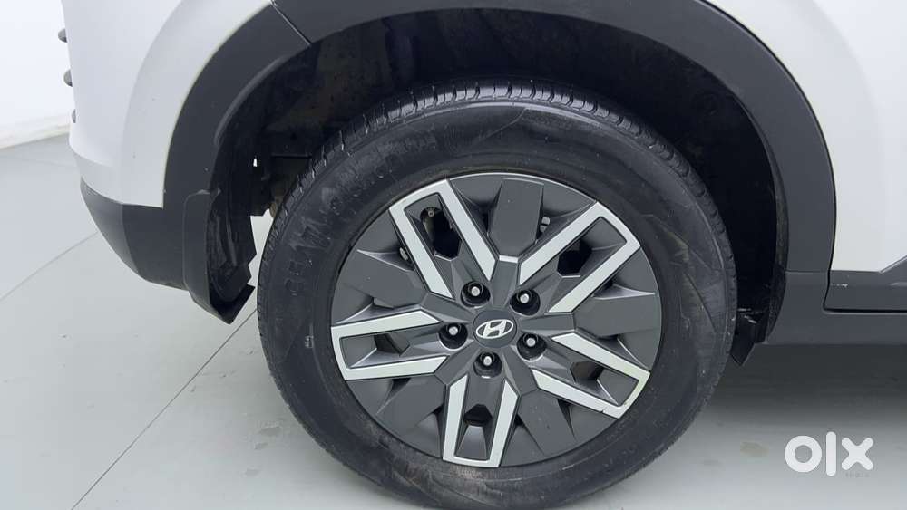 Hyundai Venue S (o) 1.0 Turbo Mt, 2023, Petrol