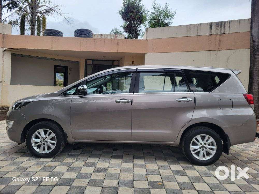 Toyota Innova Crysta 2.4 G Mt 8s, 2019, Diesel