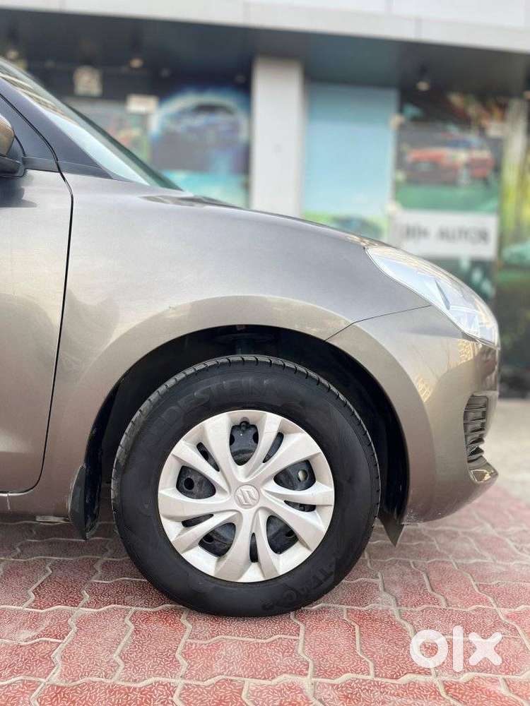Maruti Suzuki Swift Vxi + Manual, 2022, Petrol