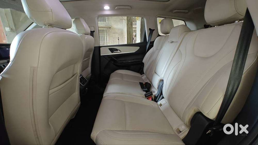 Xuv 700 Ax7l Petrol Properly Maintained