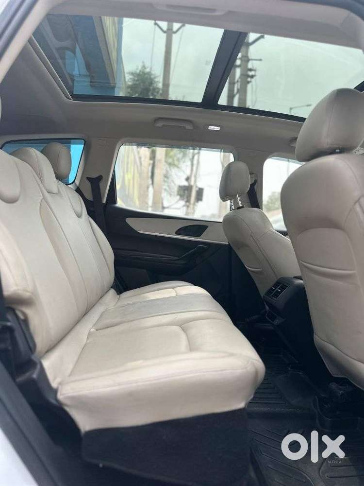 Mahindra Xuv700 2.2 Ax 5 Diesel Mt Str, 2023, Diesel