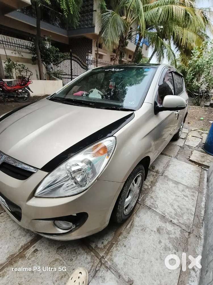 Model 2011 Automatic Petrol