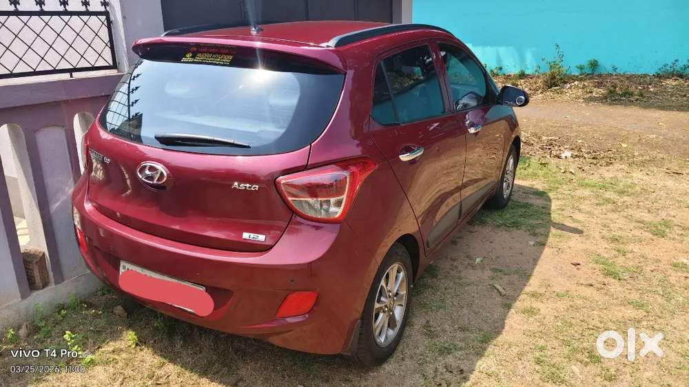 Grand I10 2016 Petrol Only 34000 Km Driven , Top Variant