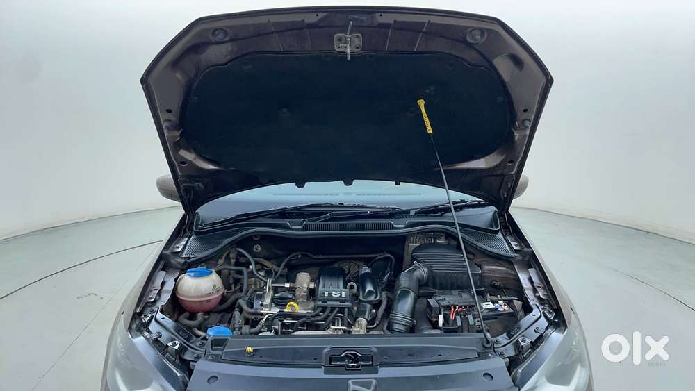 Volkswagen Vento 1.2 Tsi Highline At, 2016, Petrol