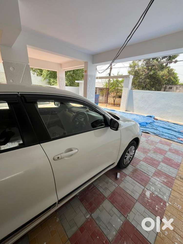 Maruti Suzuki Dzire Petrol 45000 Km Driven