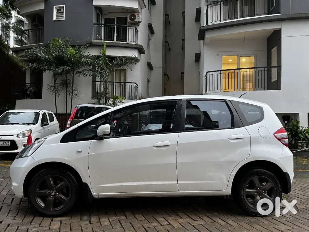 2011 Honda Jazz Full Option  Single Owner  Full Service History