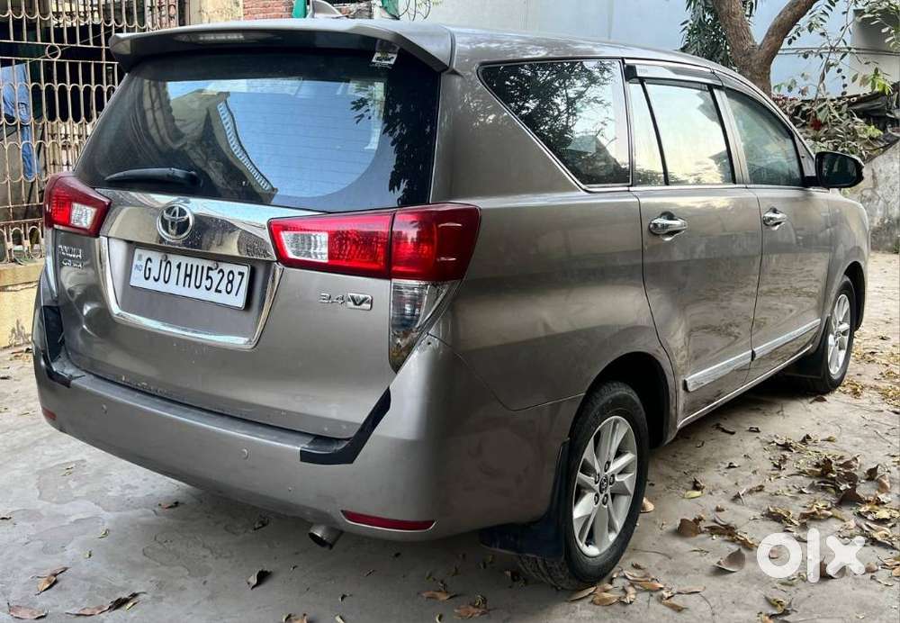 Toyota Innova Crysta
