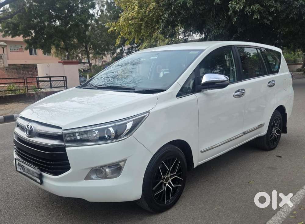 Toyota Innova Crysta