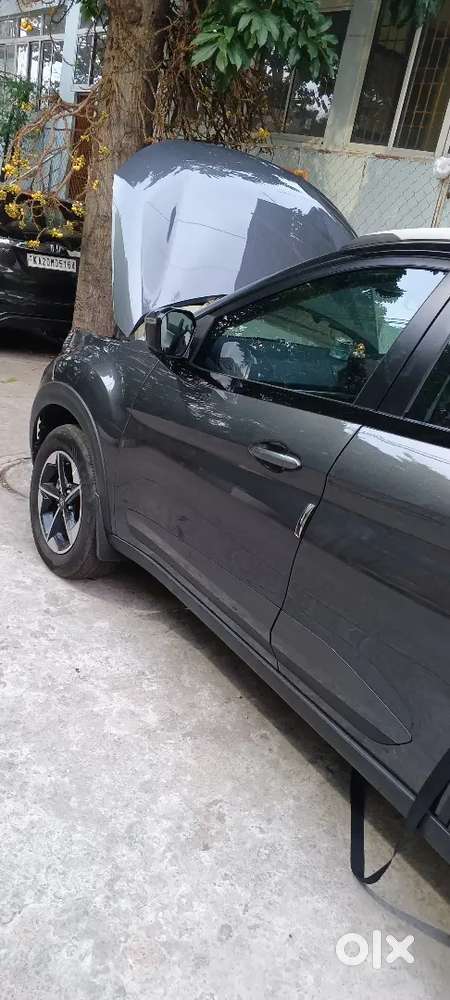 Tata Nexon Petrol Automatic 2026