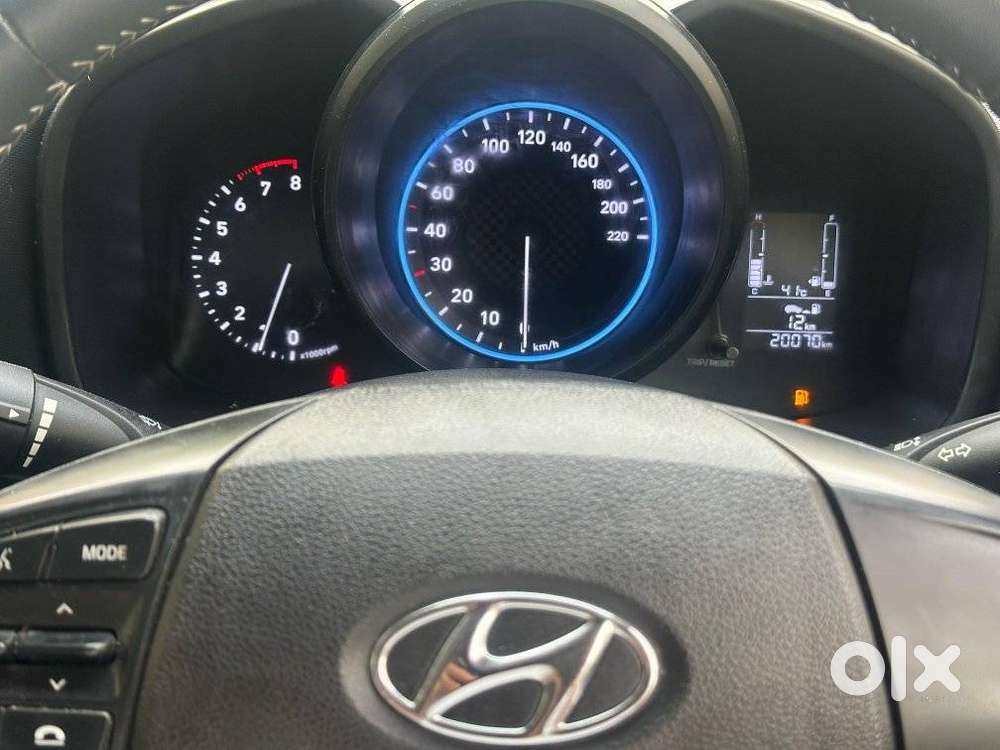 Hyundai Venue 1.2 S Plus, 2022, Petrol