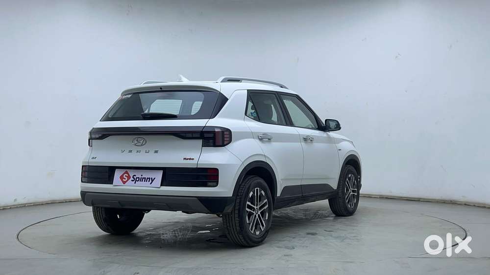 Hyundai Venue 1.0 Sx (o) Turbo Dct, 2023, Petrol