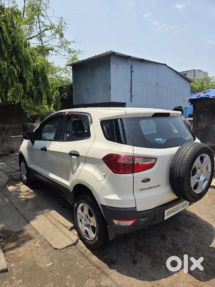 Ford Ecosport 2015 Petrol 40000 Km Driven