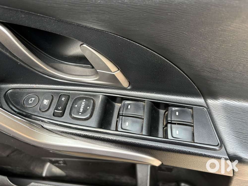 Mahindra Xuv500 W9, 2019, Diesel