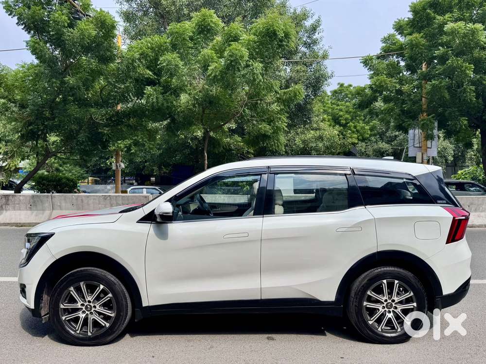Mahindra Xuv700 2.0 Ax 7 Petrol Mt Str, 2022, Petrol