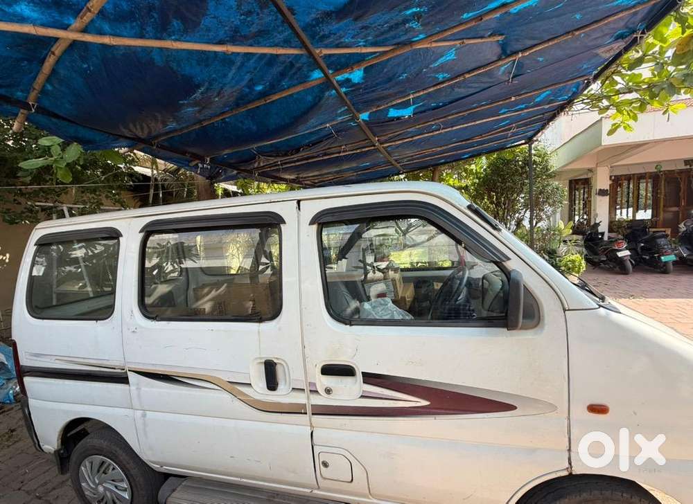 Maruti Suzuki Eeco 2011 Petrol 70000 Km Driven