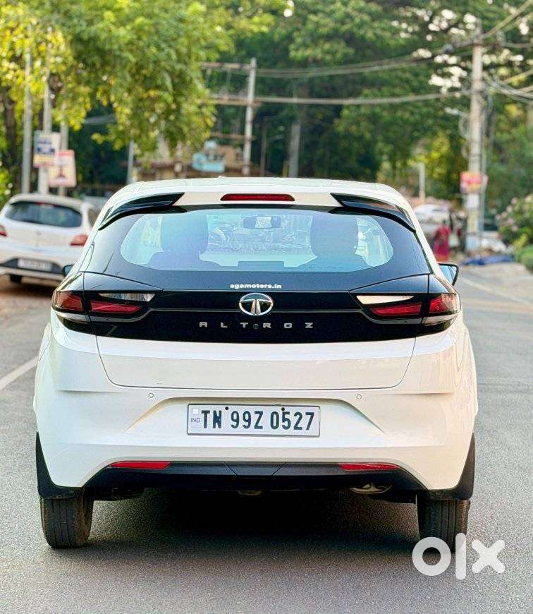 Tata Altroz 1.2 Xm, 2023, Petrol