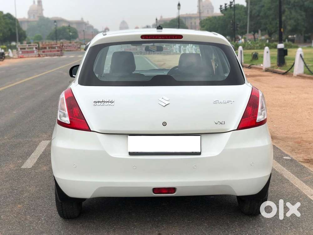 Maruti Suzuki Swift Vxi 1.2 Abs Bs-iv, 2017, Petrol