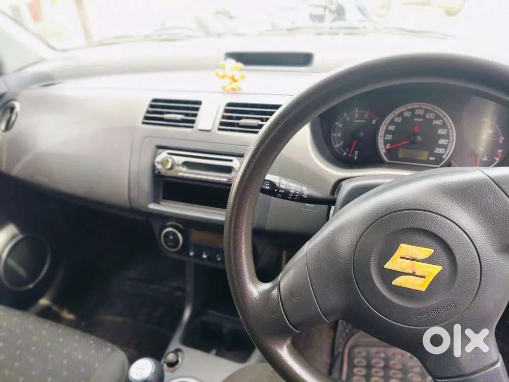 Maruti Suzuki Swift Zxi