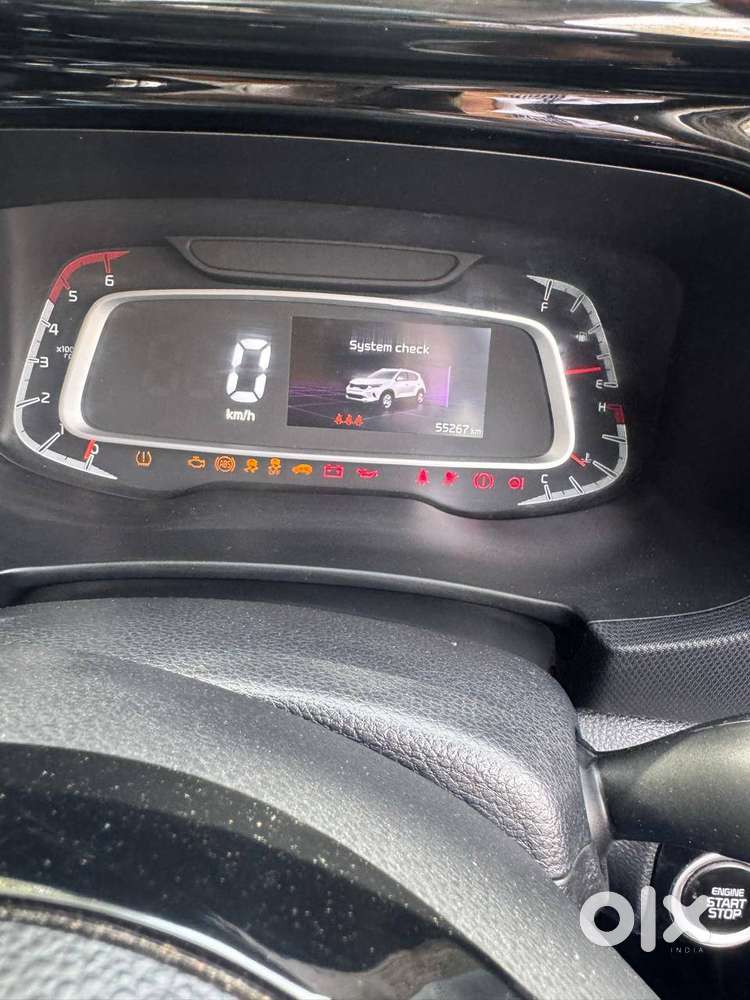 Kia-sonet D1.5 6at Gtx Plus, 5 Seater, Aurora Black Pearl Colour