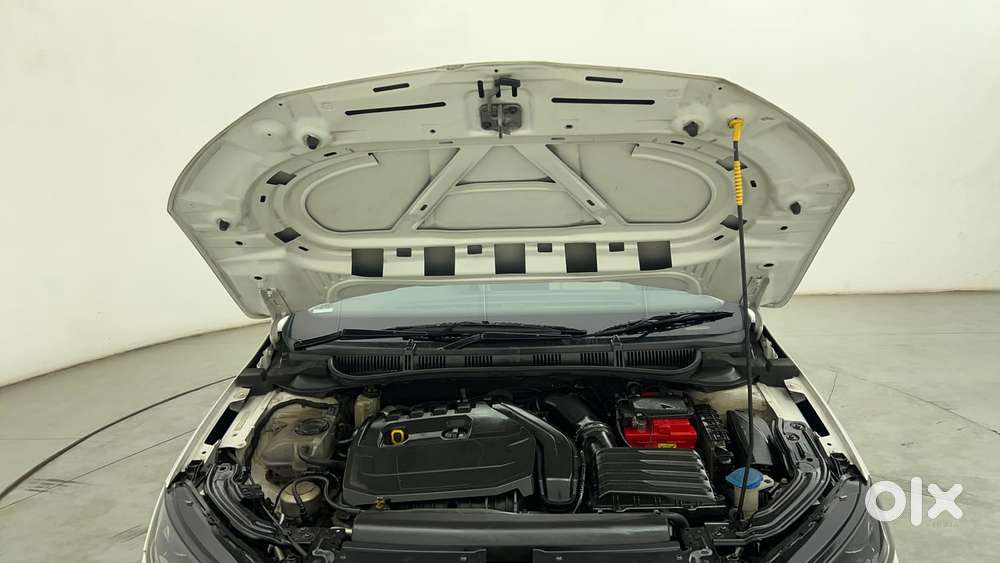 Skoda Slavia Style 1.0l Tsi Mt, 2022, Petrol
