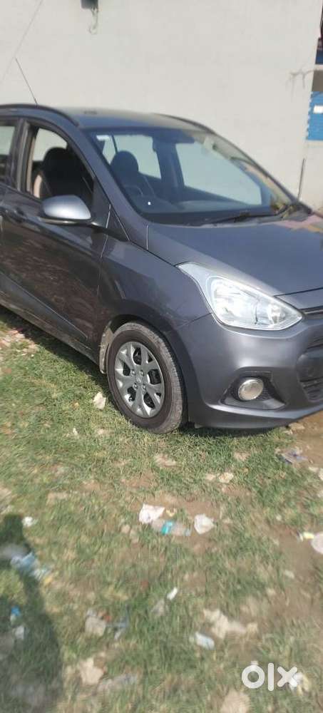 Hyundai Grand I10 Sportz, 2016, Petrol