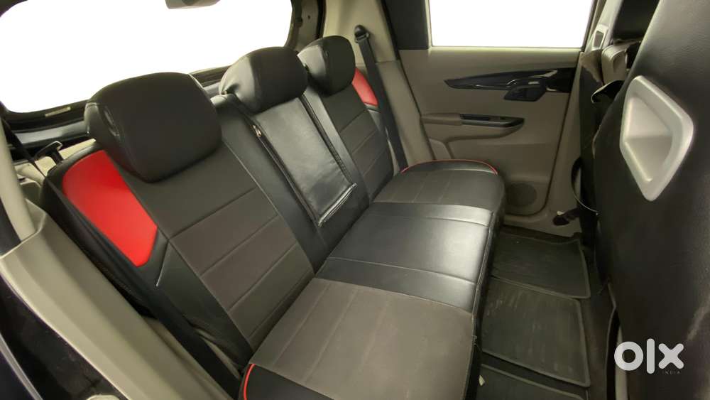 Mahindra Kuv 100 Mfalcon G80 K6 5str, 2016, Petrol