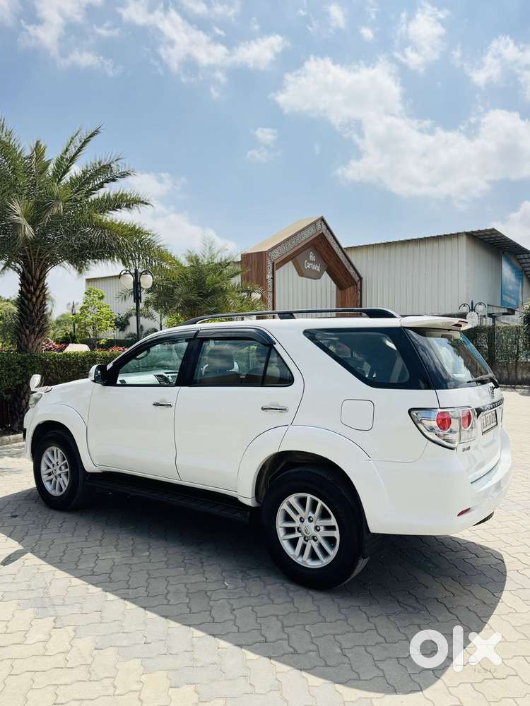 Toyota Fortuner 3.0 4x2 Mt, 2014, Diesel