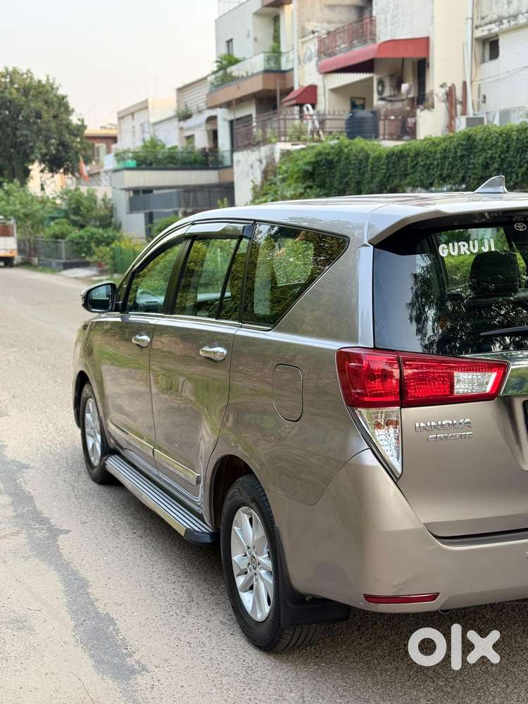 Toyota Innova Crysta 2.8 Gx At 8s, 2018, Diesel