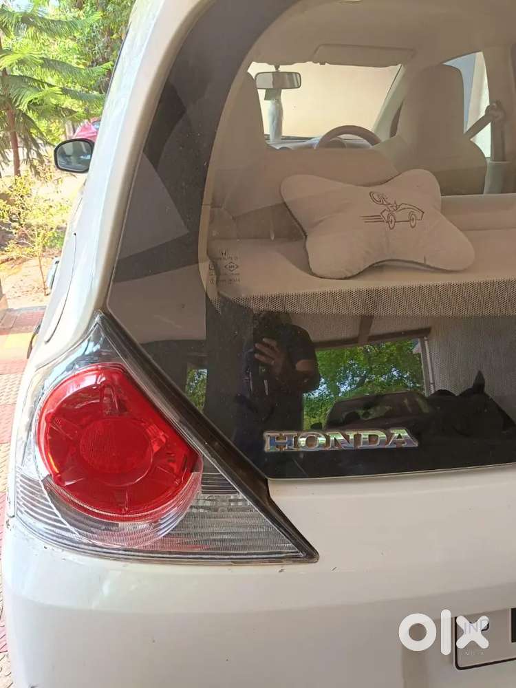 Honda Brio 1.2 V 2012
