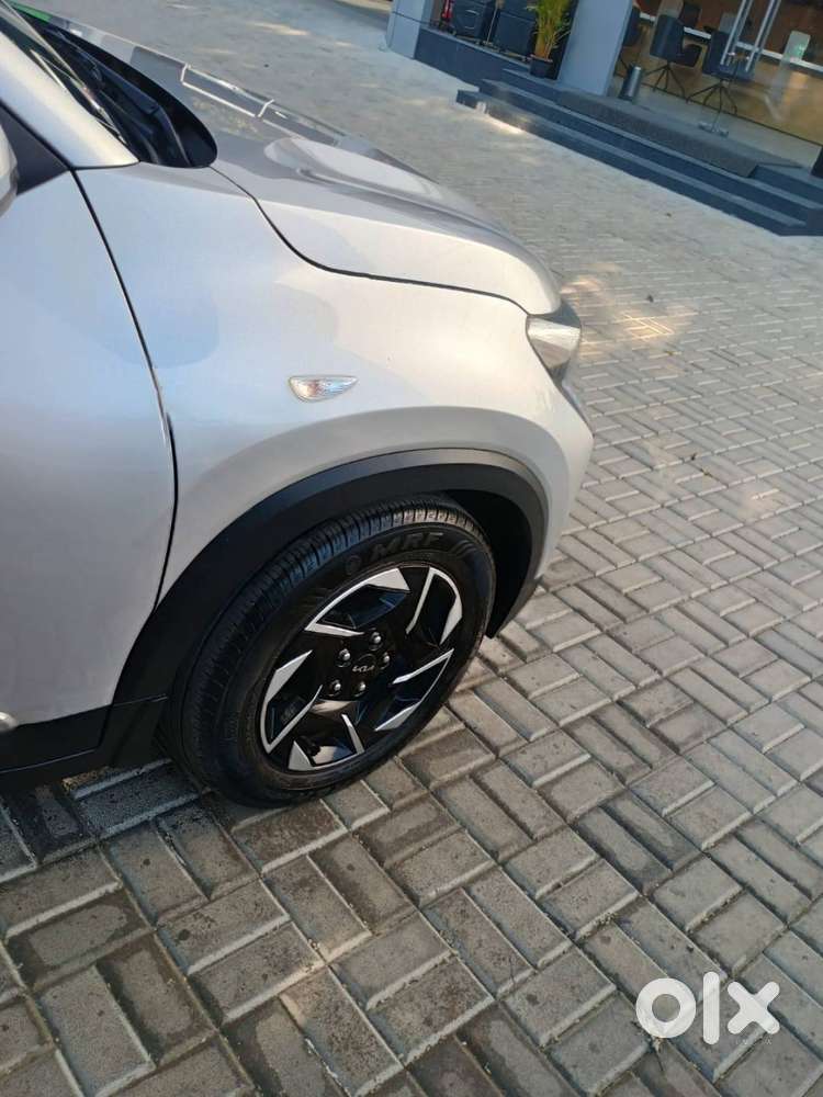 Kia Sonet 2024 Petrol 21000 Km Driven