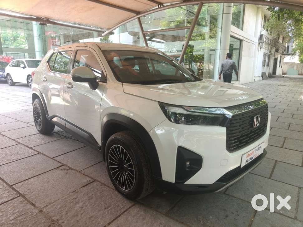 Honda Elevate V Mt, 2023, Petrol