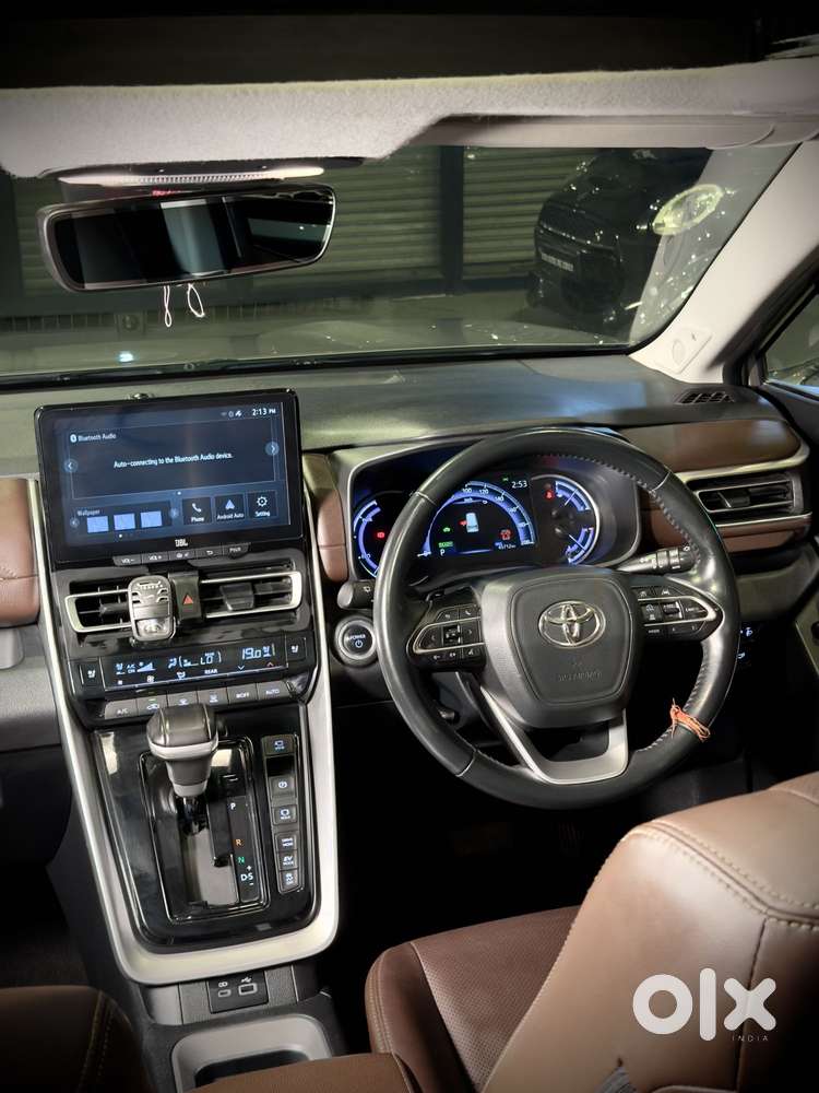 Toyota Innova Hycross 2.0 Zx (o) Hybrid 7 Str, 2024, Petrol