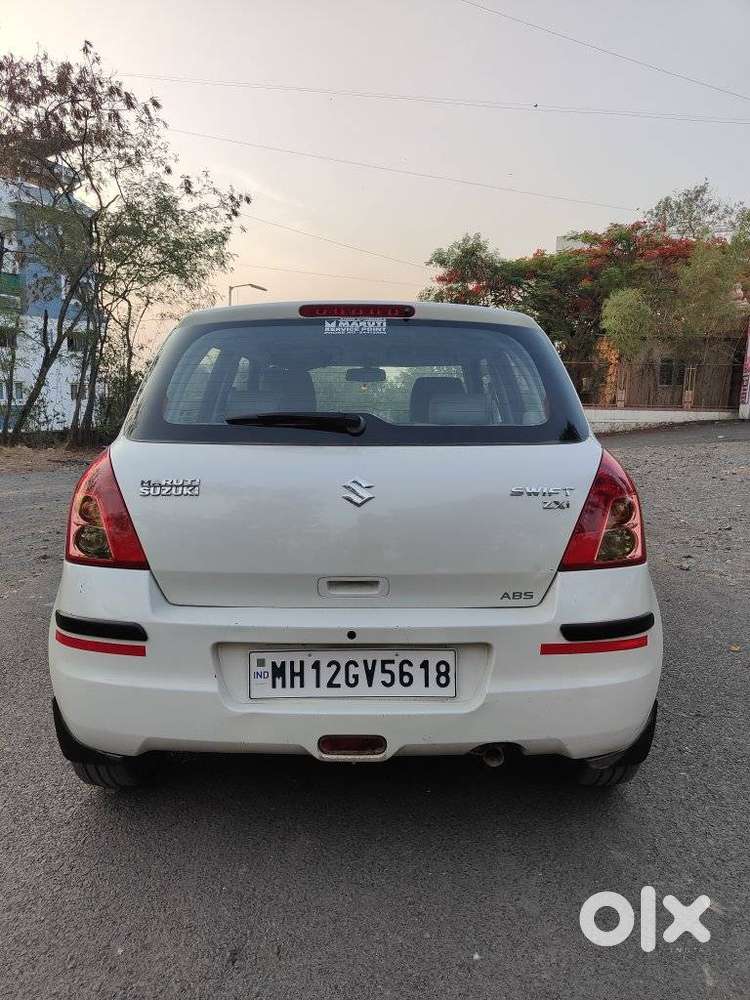 Maruti Suzuki Swift Vxi 1.2 Abs Bs-iv, 2011, Petrol
