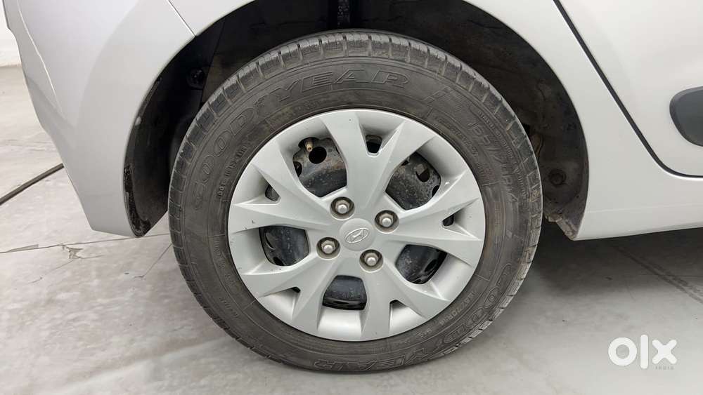 Hyundai Grand I10 1.2 Kappa Sportz, 2015, Petrol
