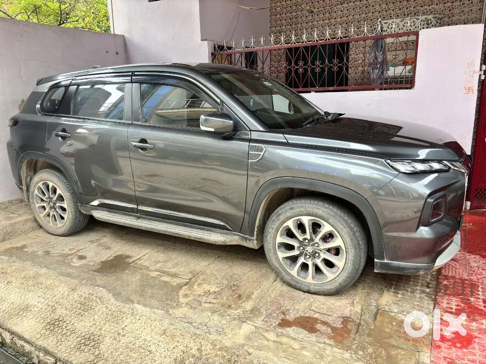 Maruti Suzuki Grand Vitara 2023 Petrol Well Maintained