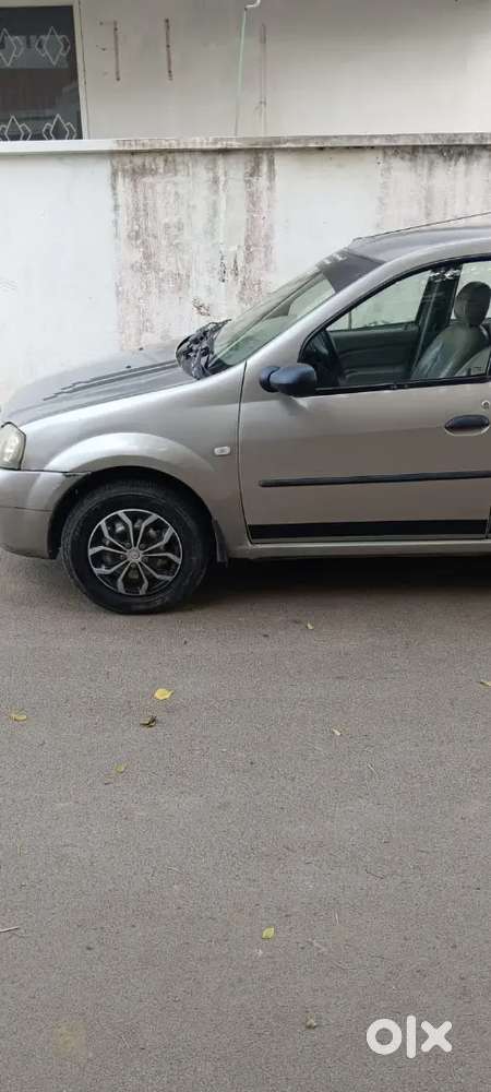Mahindra Logan Petrol 1.4 Gle 2008