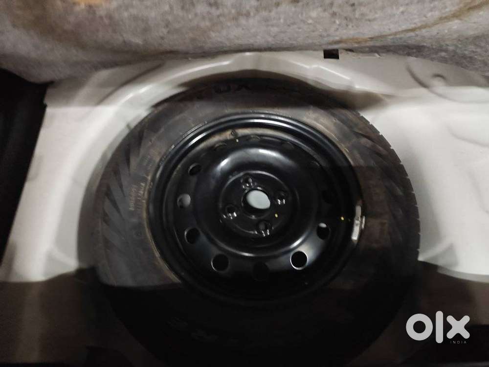 Maruti Suzuki Swift Amt Vxi, 2023, Petrol