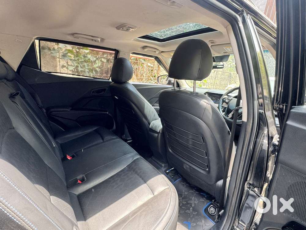 Mahindra Xuv400 Ev El Fast Charger, 2023