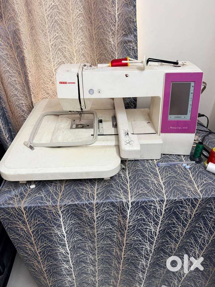 USHA Janome Memory Craft 450E Embroidery Machine &ndash; All Accessories