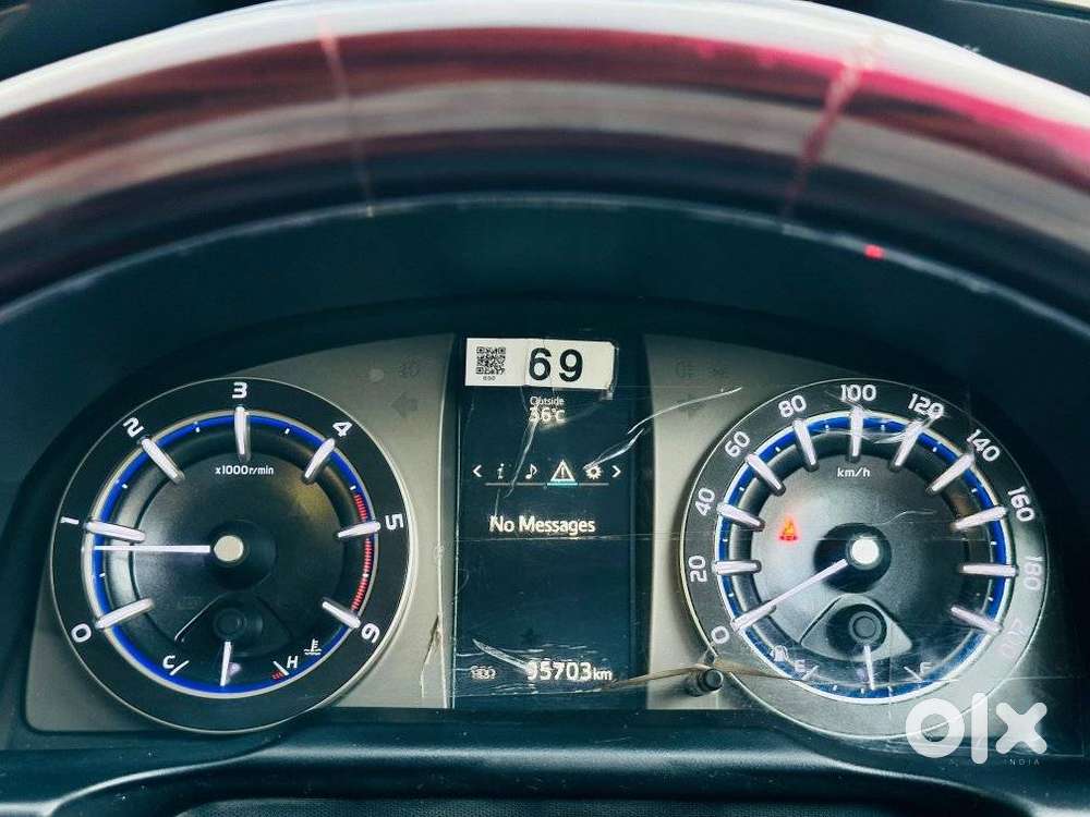 Toyota Innova Crysta 2.4 V 7 Str, 2016, Diesel