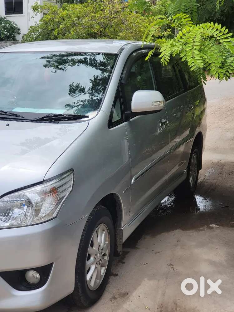 Toyota Innova 2012 Diesel 156000 Km Driven