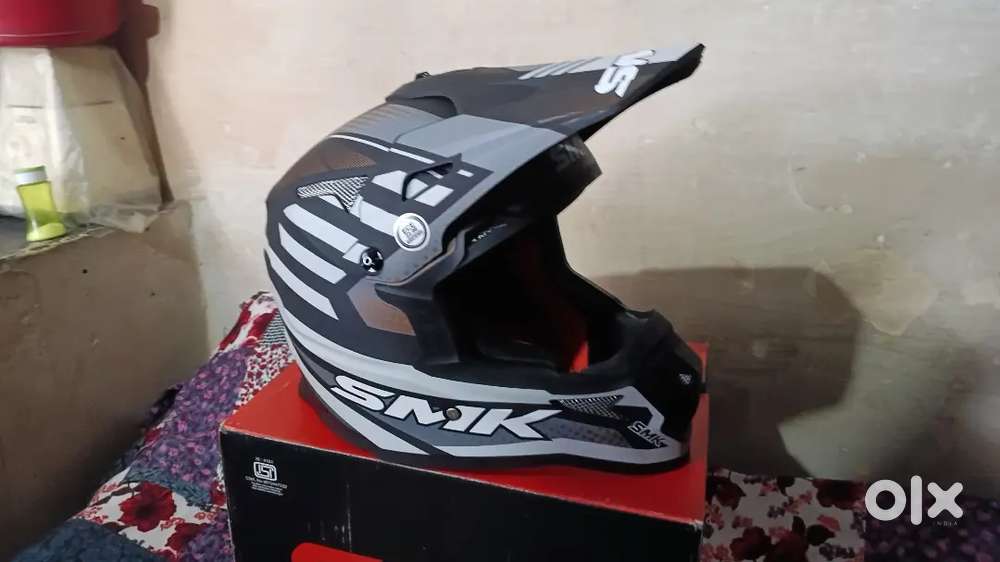 bulldozer helmet motorcycle helmet Allterra  HFX Motorsports performance helmets built with EIRT shells enhanced safety and comfort bulldozer helmet almost finished :