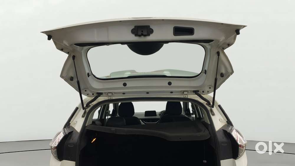 Tata Nexon 1.2 Revotron Xza Plus, 2022, Petrol