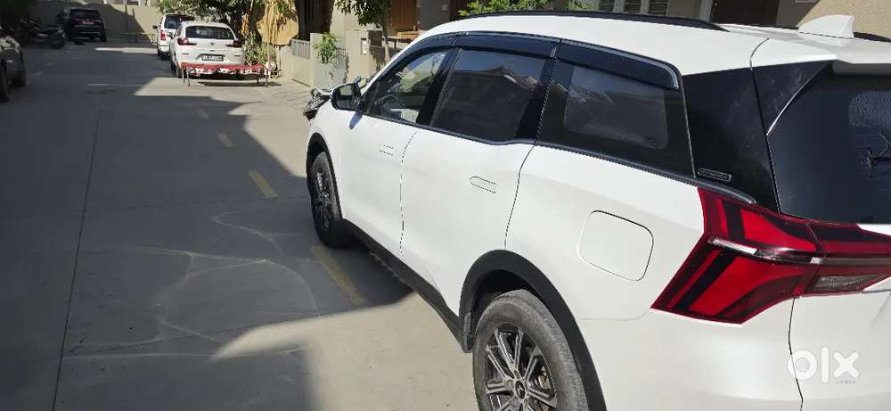 Mahindra Xuv700 2024