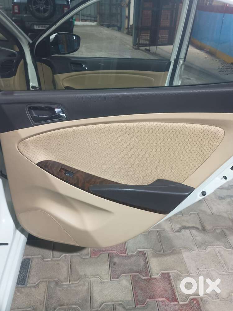 Hyundai Verna Sx(o) Petrol At, 2013, Petrol