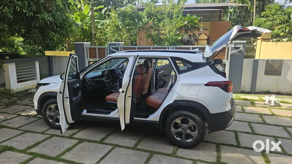 Kia New Seltos 2022 Petrol 19000 Km Driven