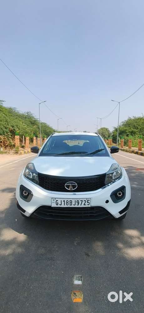 Tata Nexon 1.2 Revotron Xm (s), 2018, Cng & Hybrids