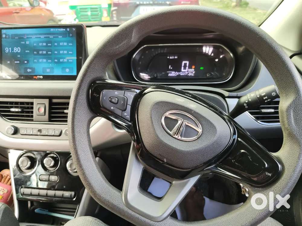 Tata Nexon 2021 Petrol Well Maintained And Good Condition Wit Sunroof